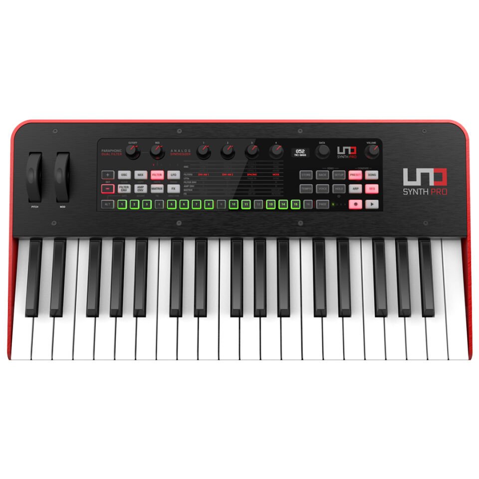 IK Multimedia UNO Synth Pro | 37-Tuş Analog Synthesizer