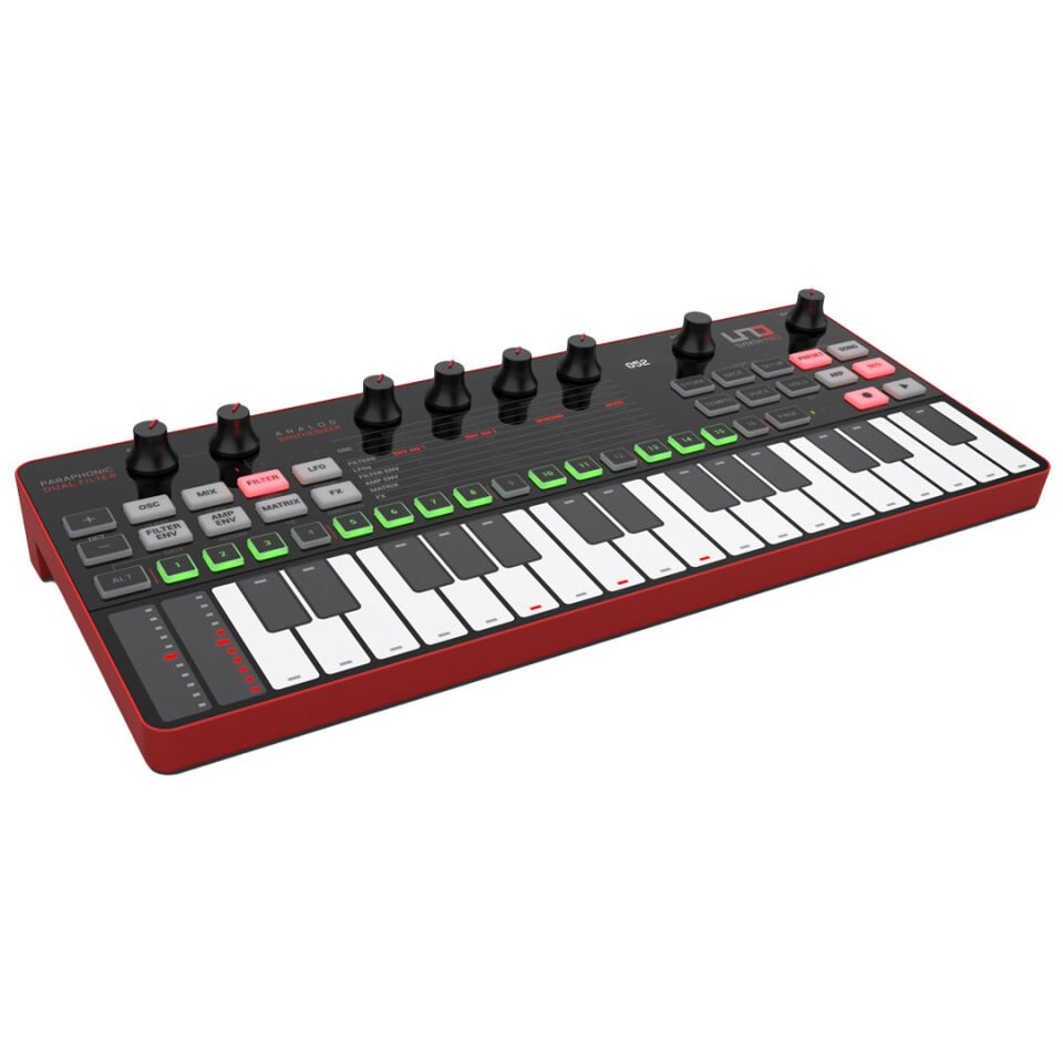 uno-synth-pro-desktop-1_min.