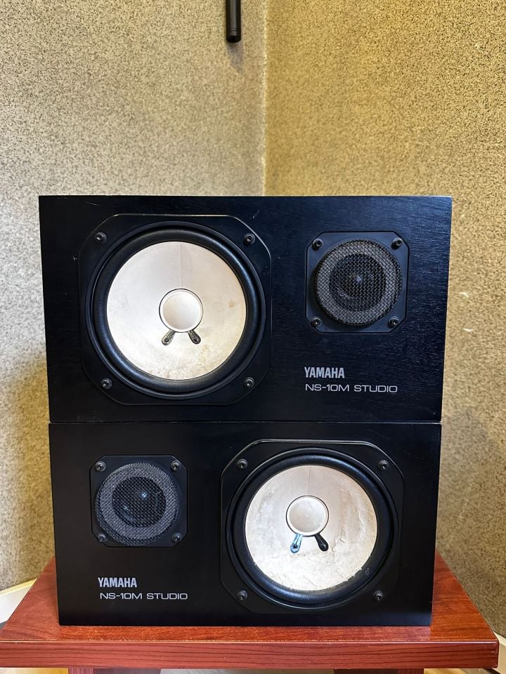 YAMAHA NS-10M